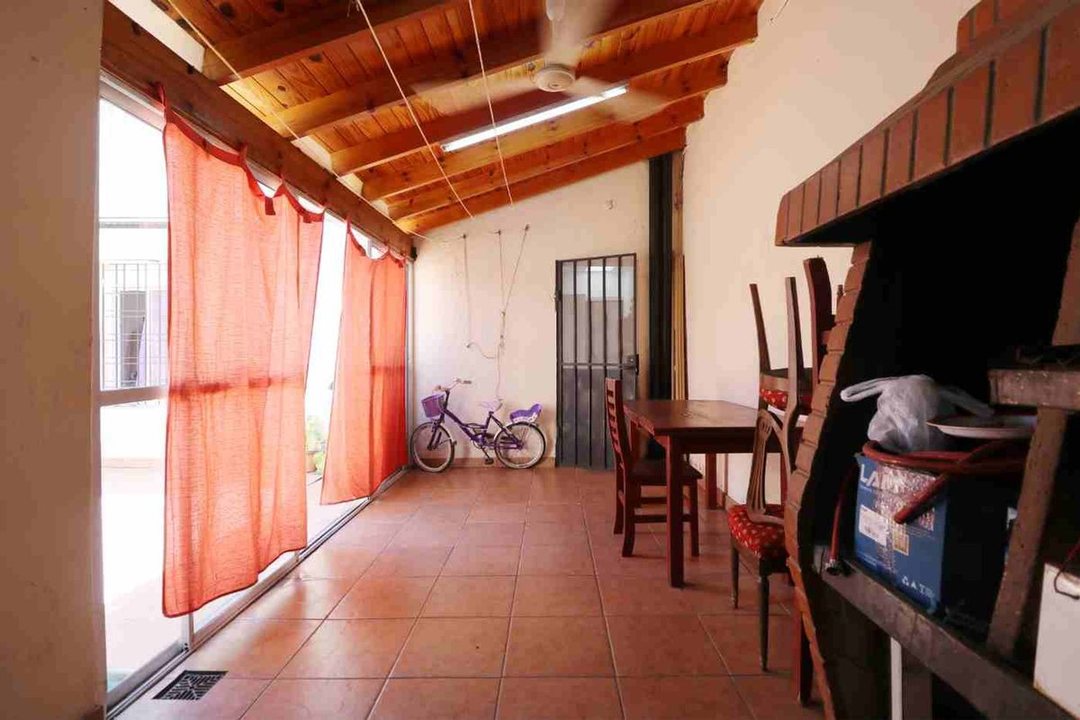 VENTA PH 4 AMB CASEROS CON COCHERA-PATIO-QUINCHO