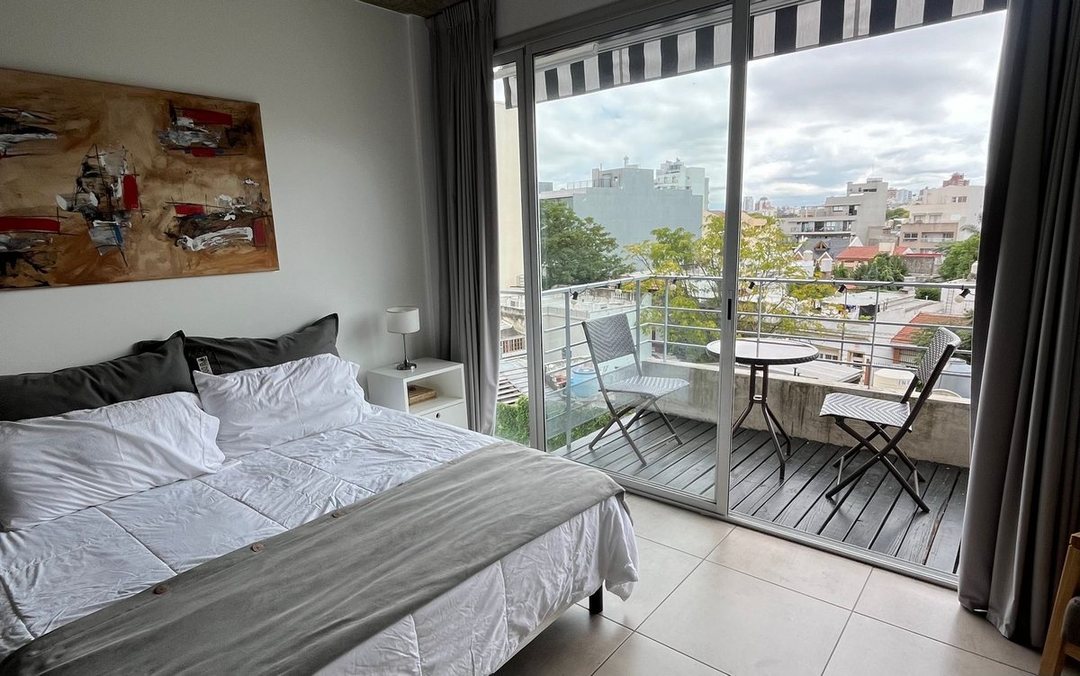 VENTA MONO C/RENTA AMOBLADO C/BALCON PARQUE CHAS