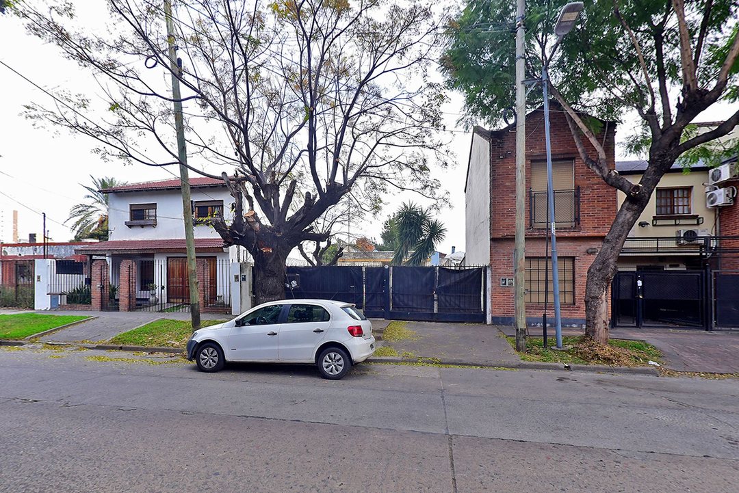 VENTA CASA 3 AMB SAN MIGUEL + DPTO 2 AMB LOTE GRND