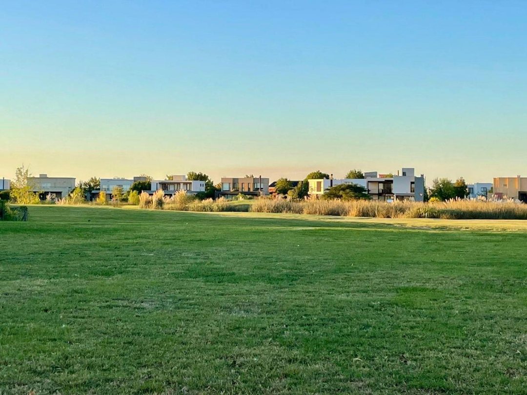 Lote en venta El Cantón - Barrio Golf