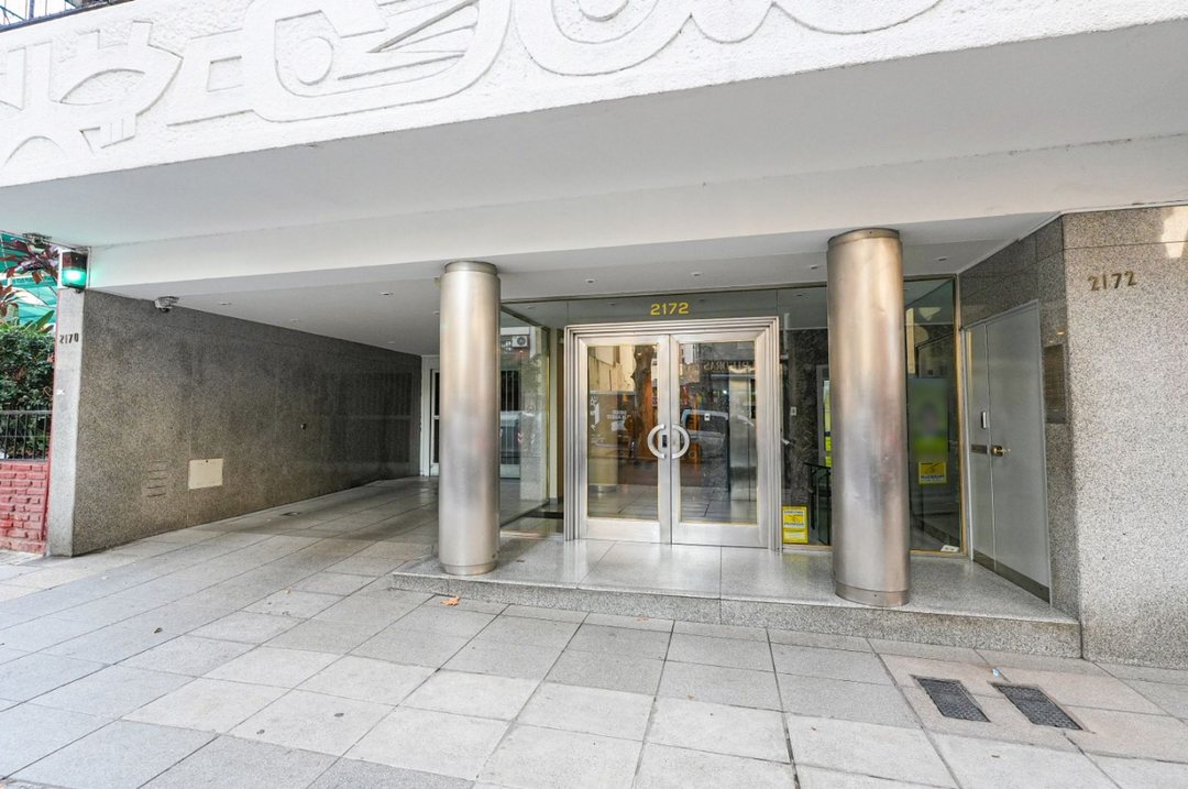 VENTA SEMIPISO 4 AMB C DEPENDENCIA ZONA FACULTADES