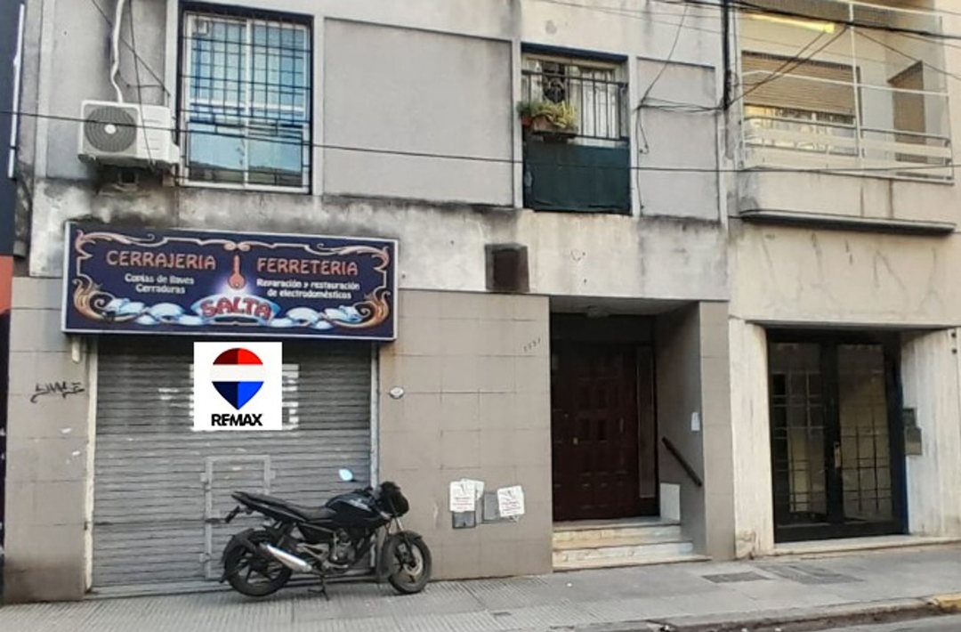 LOCAL EN VENTA EN MONSERRAT CON GRAN SÓTANO