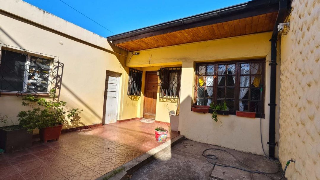 VENTA CASA 4 AMBIENTES  GARAGE VILLA CELINA
