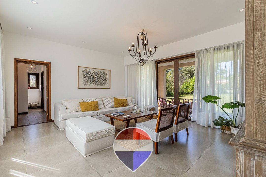 Casa en VENTA de 3 dorm.. EL MIRADOR Ruta 2