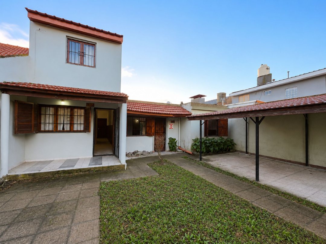 VENTA BLOCK CASA Y DUPLEX EN LOS PINARES