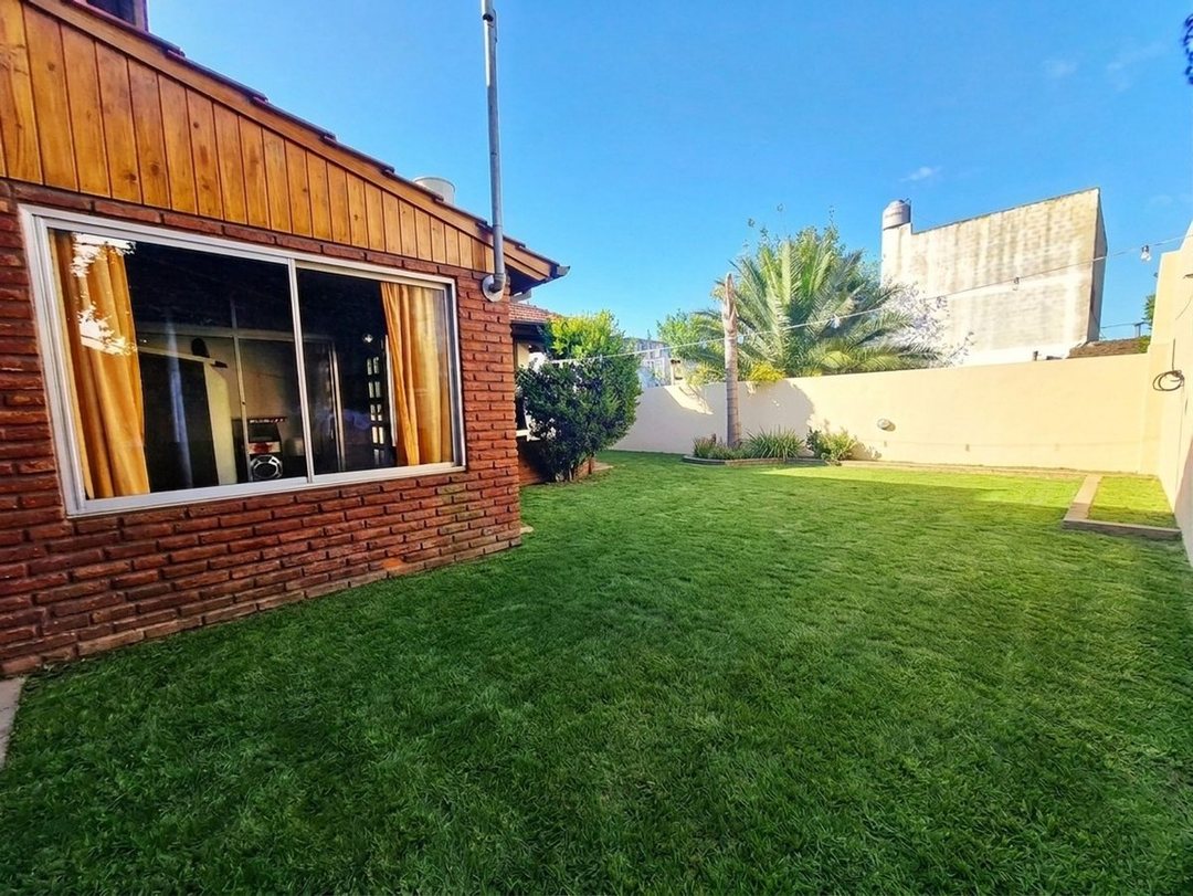 VENTA 2 CASAS EN UN LOTE-IDEAL VIVIR Y ALQUILAR!
