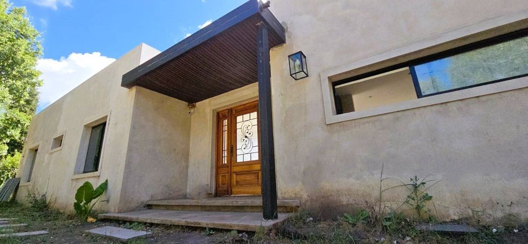 VENTA CASA 5 AMBIENTES  A ESTRENAR  COLINA ALEGRE