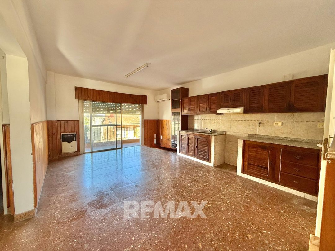 Venta Dpto 4 amb Primer Piso con Terraza Zarate