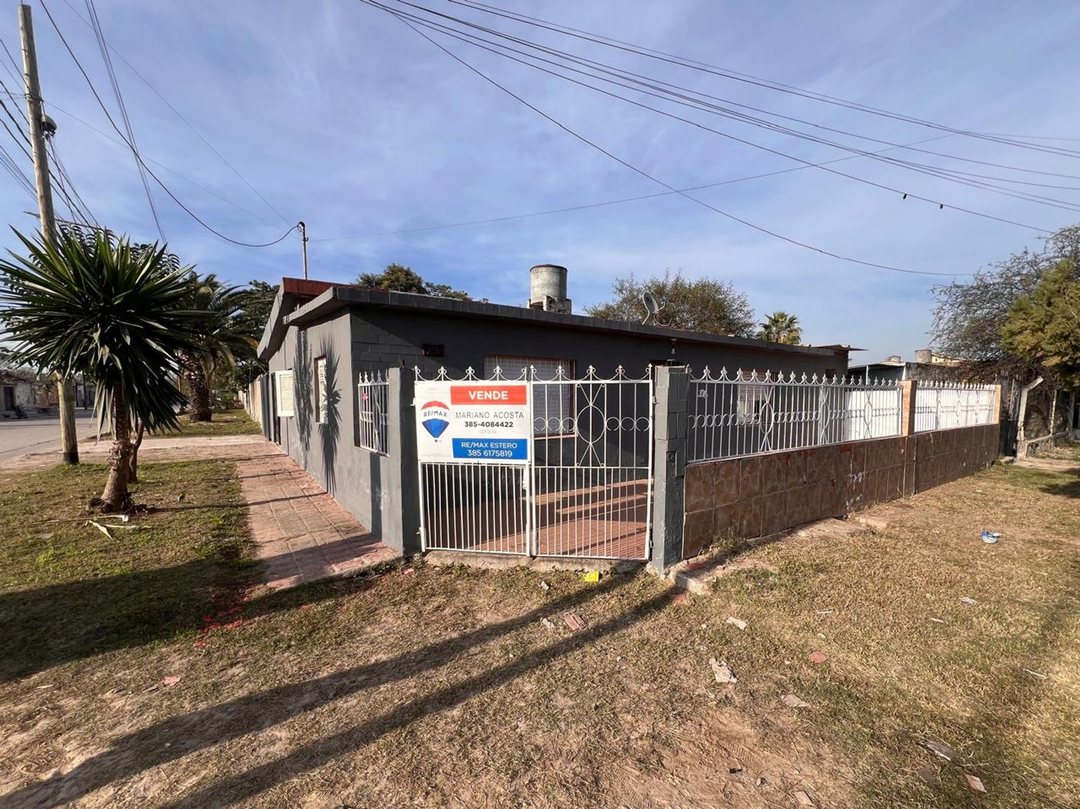 VENTA DE CASA 3 DORMITORIOS EN TERMAS DE RIO HONDO