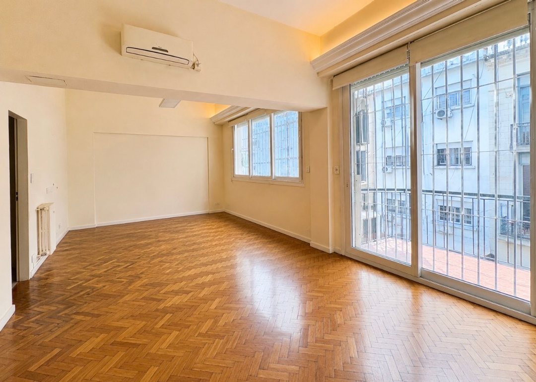 Gran semipiso, apto profesional 5 ambientes balcon