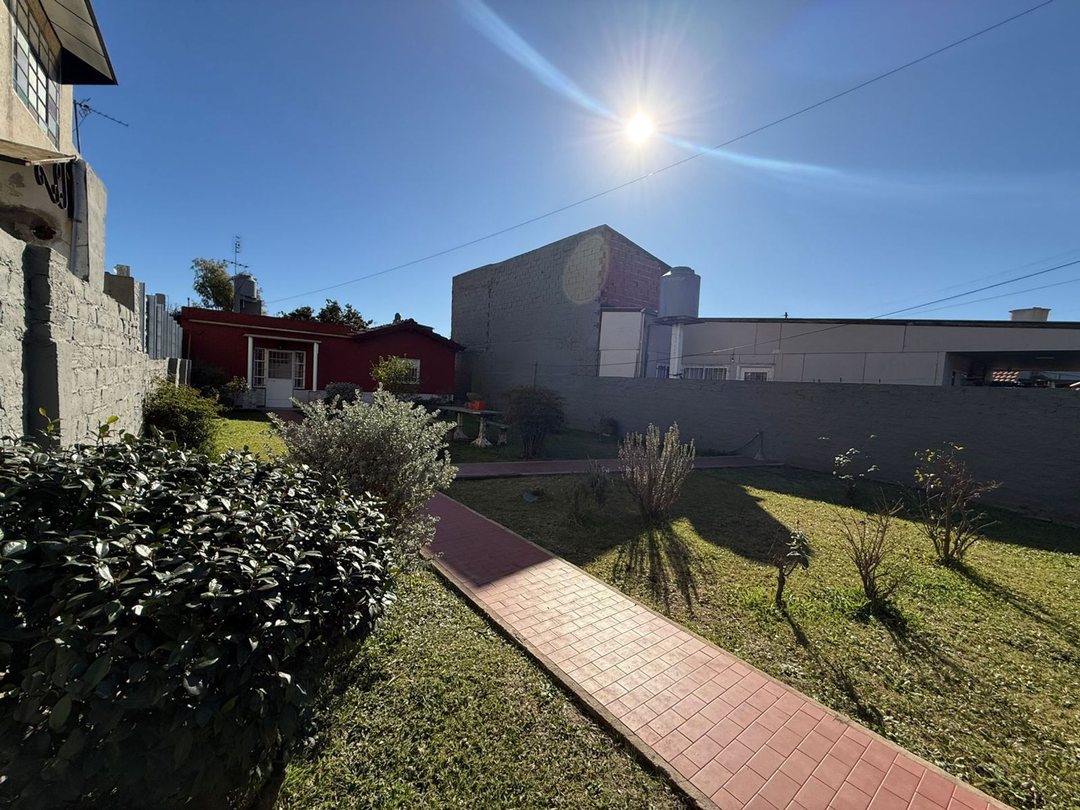 casa 3 ambientes en venta Lomas de Zamora