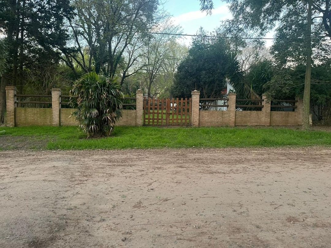 SE VENDE GRAN TERRENO EN JORGE NEWBERY - 1200 m2