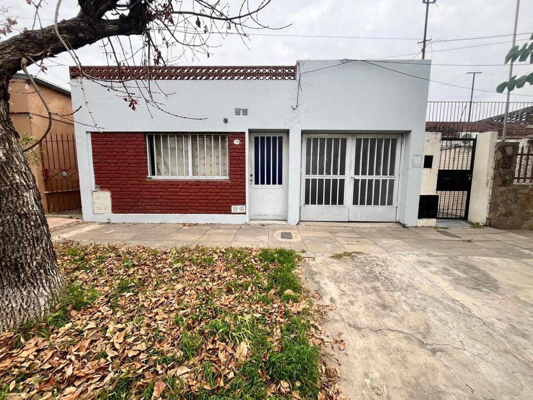 Se vende casa con gran potencial en Bº Belgrano