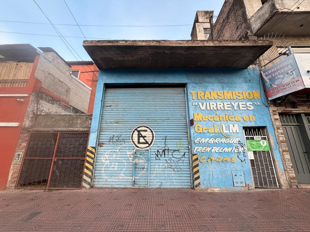 VENTA LOCAL + CASA AL FONDO VIRREYES