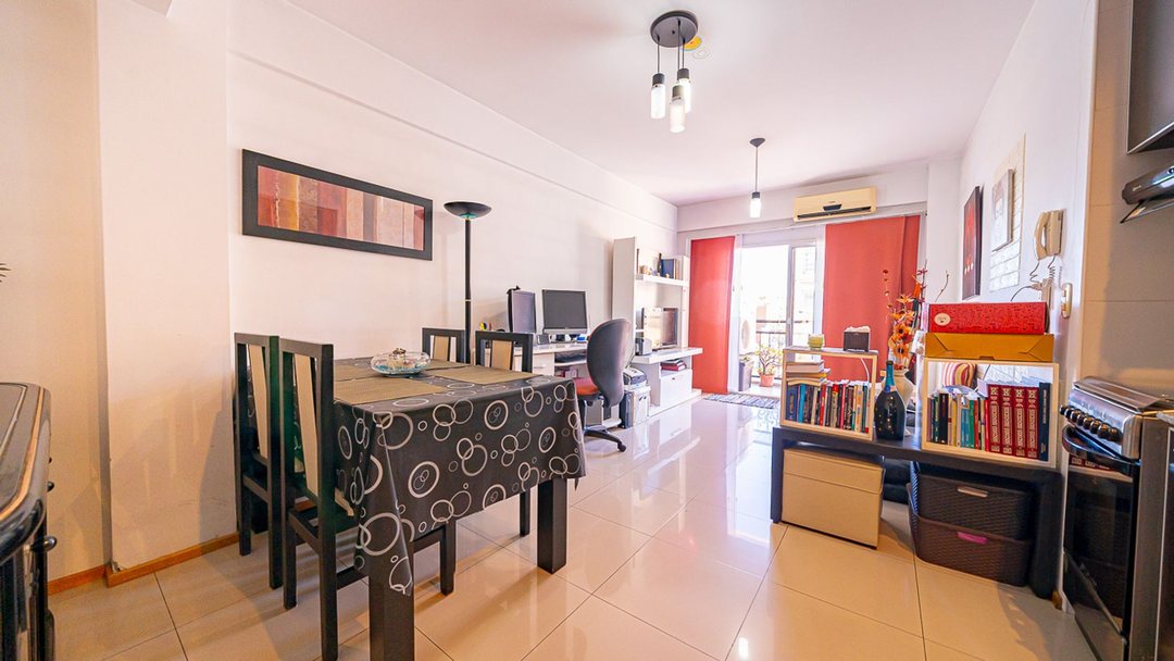 VENTA 2 AMBIENTES BALCON FRENTE VILLA DEL PARQUE