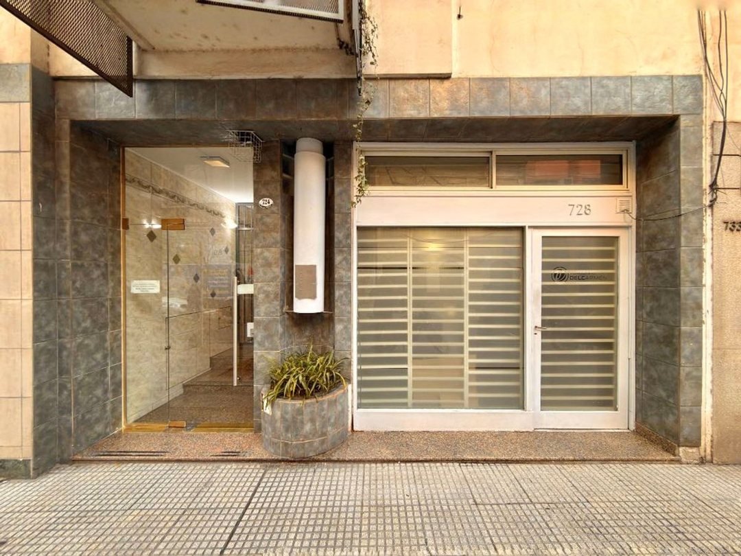 local venta pasaje del Carmen ( san Nicolás )