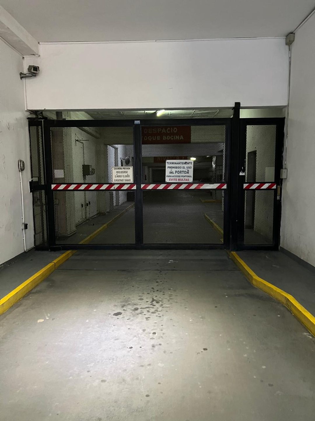 VENTA COCHERA PLENO CENTRO
