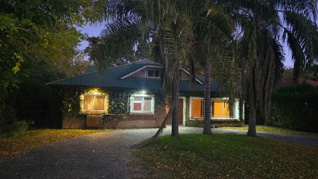 Venta Casa 5 amb B Cerrado MASCHWITZ APTO CREDITO