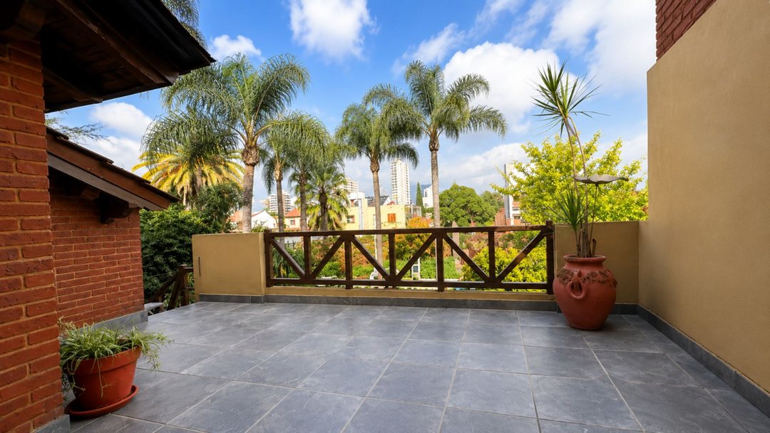 VENTA CASA CON PISCINA RAMOS MEJÍA