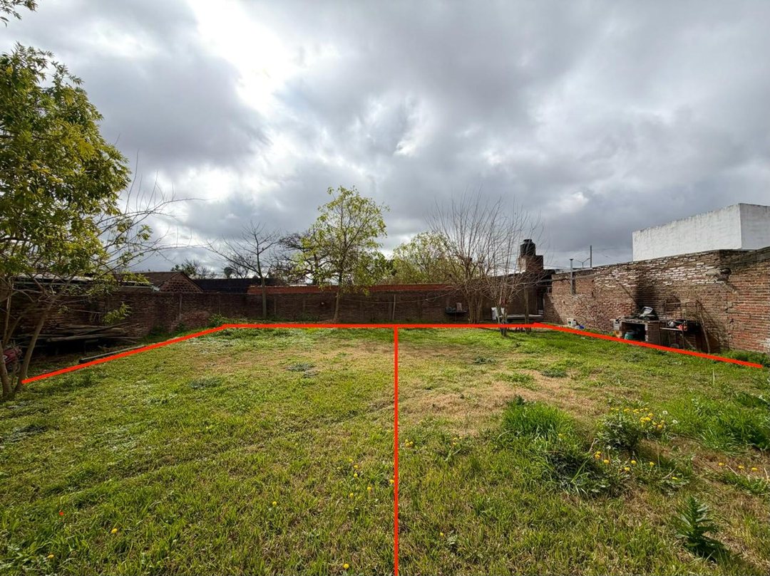 TERRENO EN VENTA A 2 CUADRAS DE ARISTOBULO
