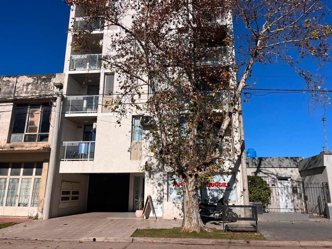VENTA/DEPARTAMENTO/MICROCENTRO.