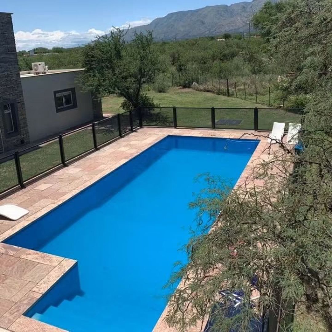 Se vende complejo de cabañas Danek