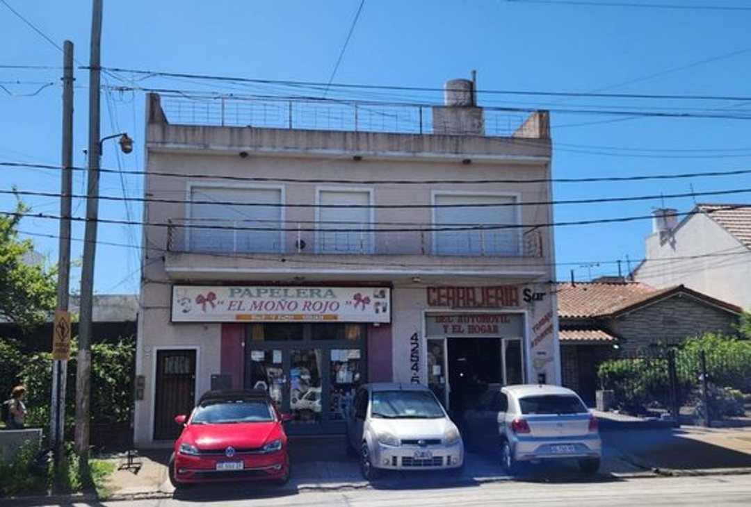 VENTA CASA QUILMES 3 AMB. C/LOCALES EN BLOCK