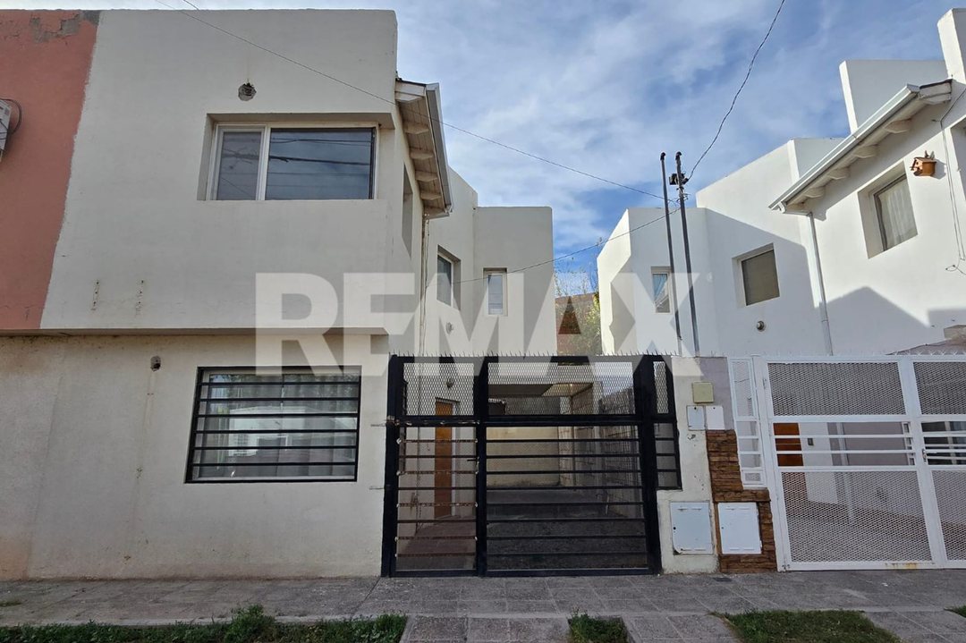 DÚPLEX 2 DORMITORIOS EN VENTA EN CIPOLLETTI