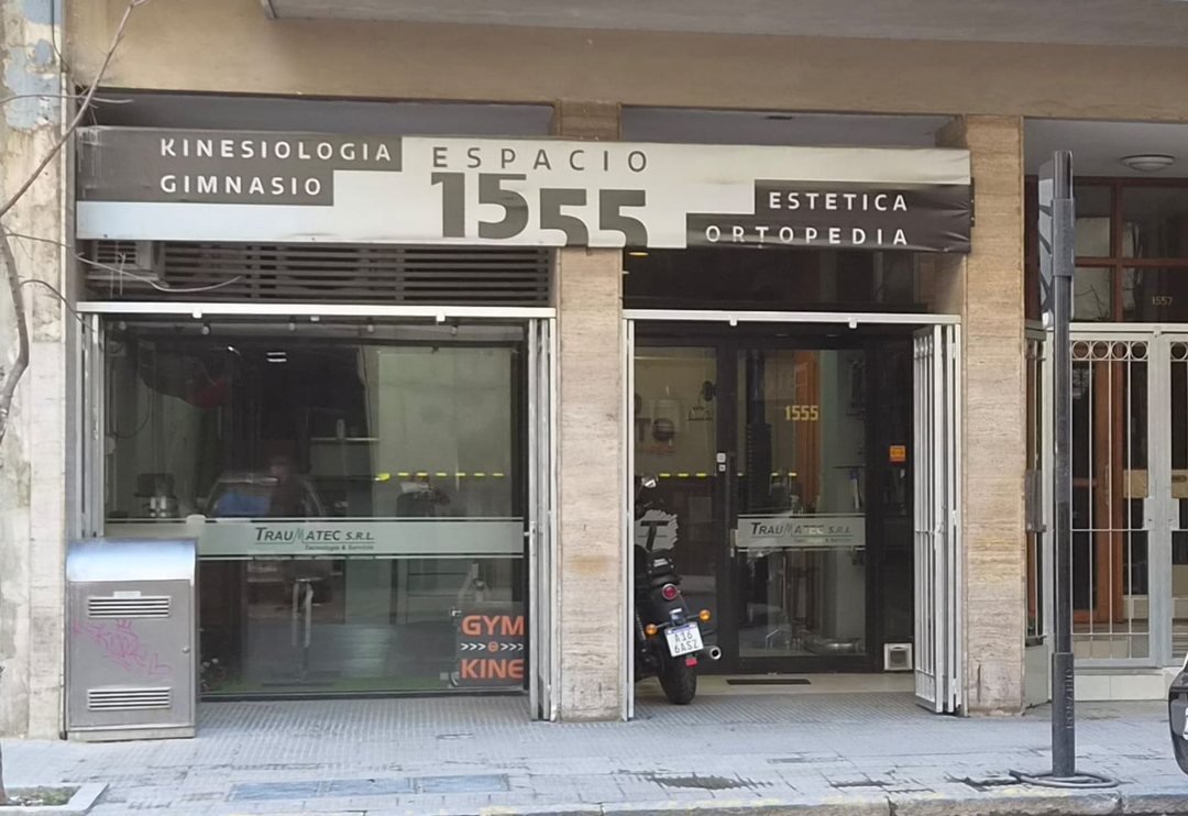 VENTA LOCAL - CON OFICINAS - VESTUARIOS - CENTRO