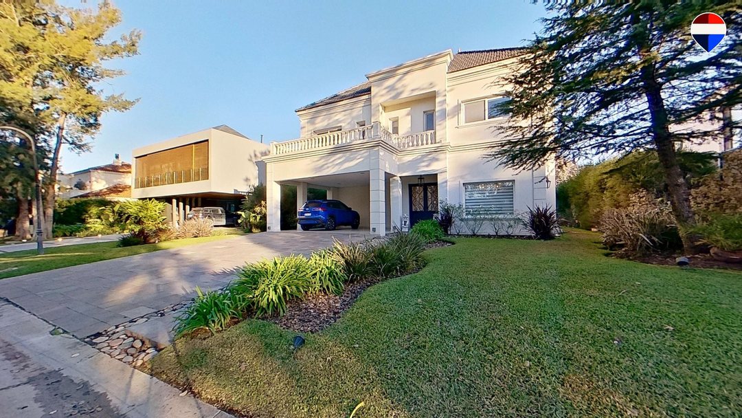 CASA EN VENTA EN SAINT THOMAS OESTE - CANNING