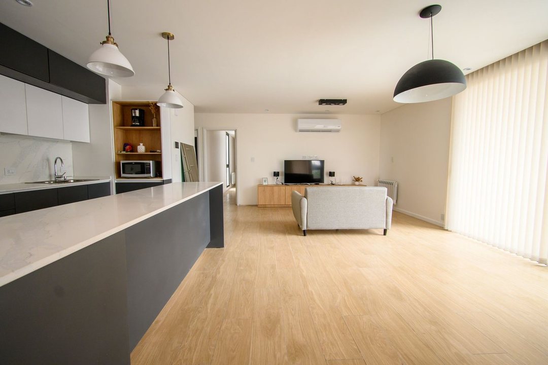 VENTA - PISO DE 3 DORMITORIOS CON COCHERA