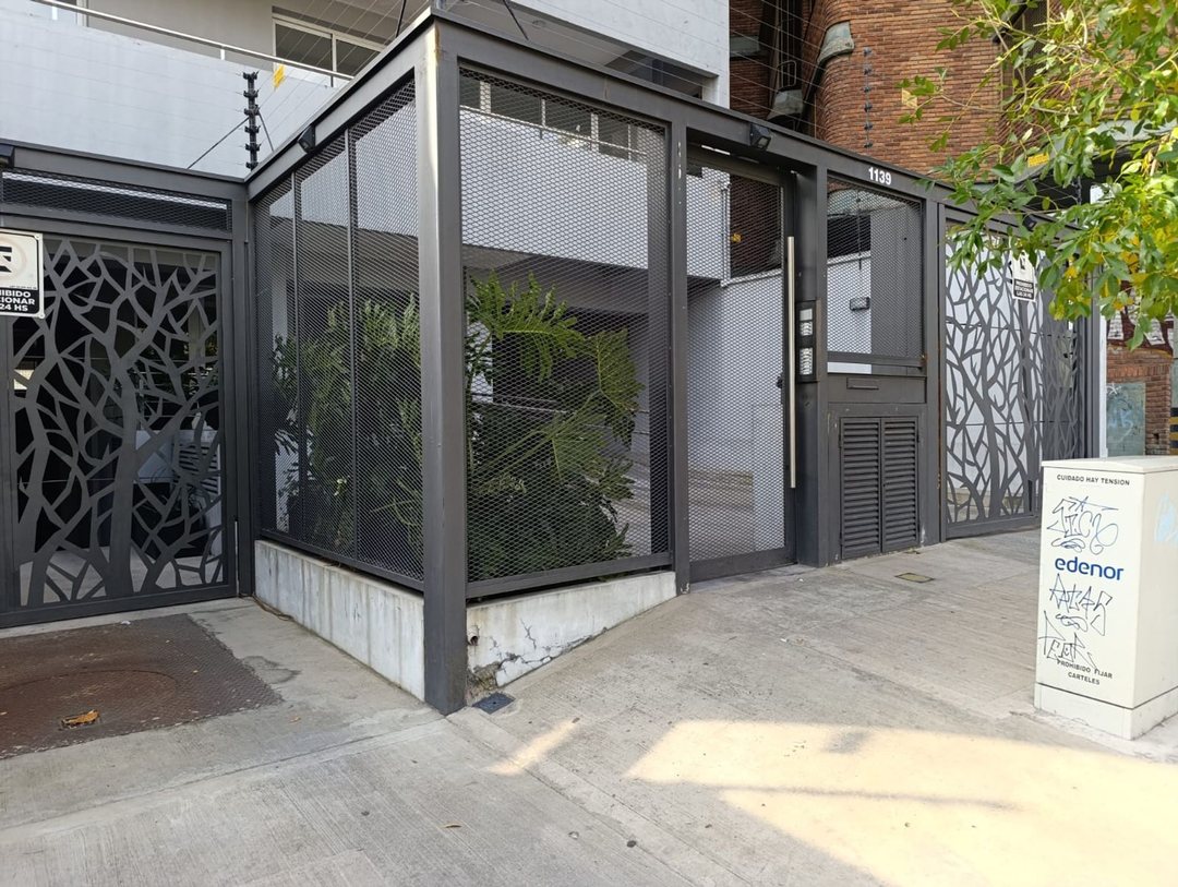 VENTA DTO 3 AMB. C/ COCHERA Y BAULERA MORON