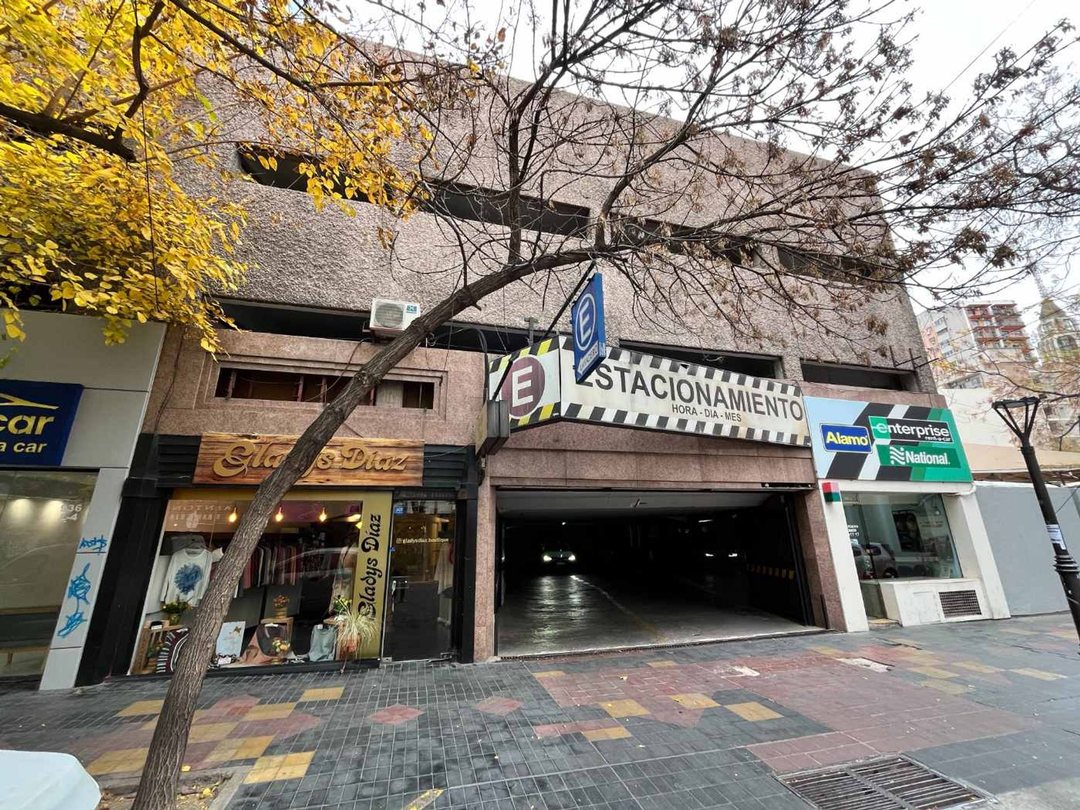 Venta cochera Presidente en centro Mendoza