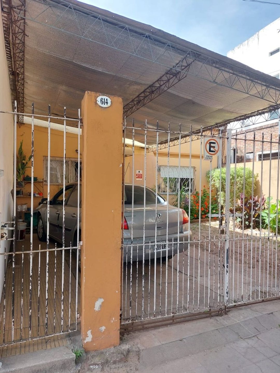 Venta Ph con Cochera a refaccionar en escobar