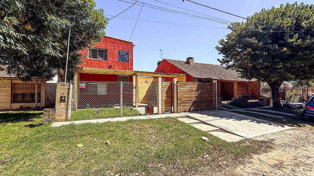Venta Casa Moderna 4 Ambientes  APTA Credito
