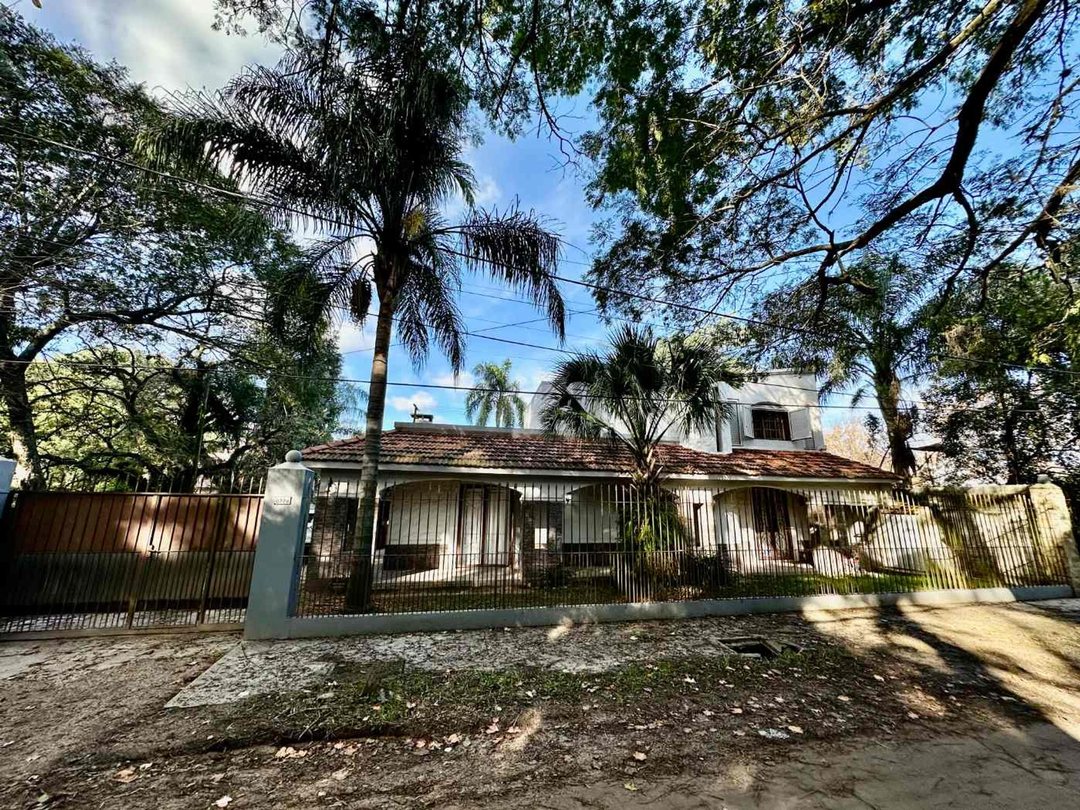 Excelente casa a metros de ruta 1 Colastiné