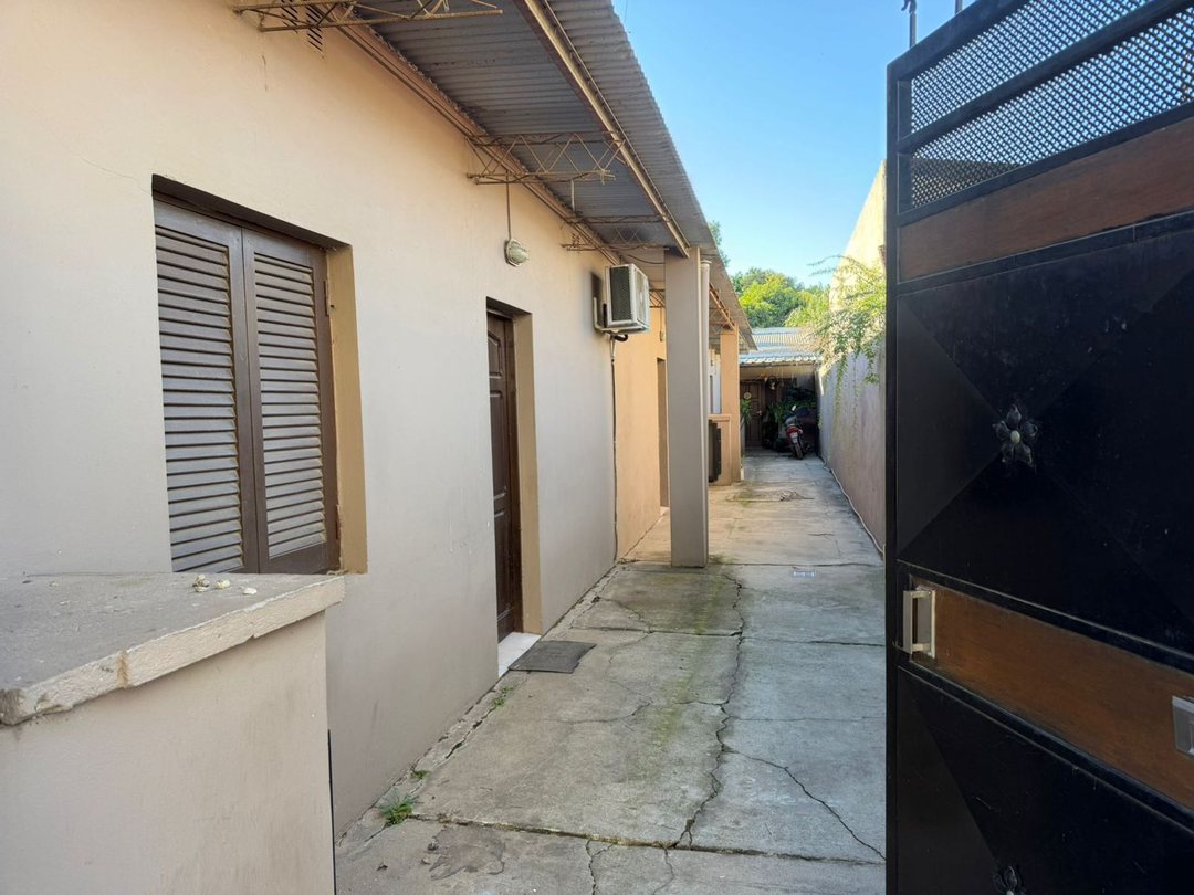 Se alquila departamento en Barrio Chapero Rqta.