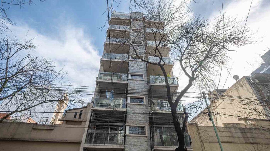 Venta depto 3 amb al frente Caballito