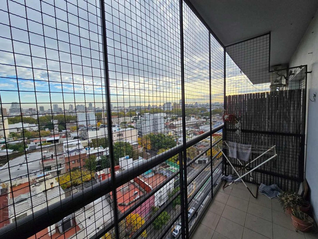 VENTA MONOAMB C/ BALCON EN PALERMO! PISO ALTO!