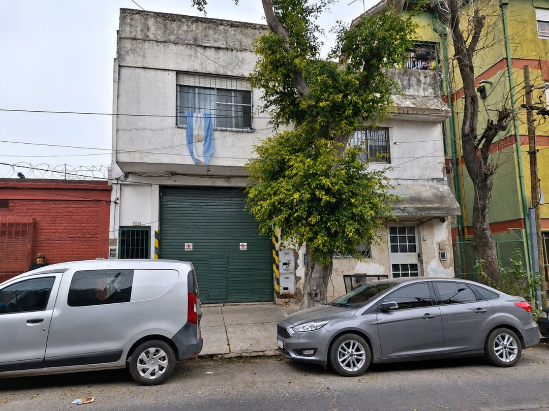 VENTA PH EN BLOQUE DEPOSITO Y DTOS VILLA MARTELLI