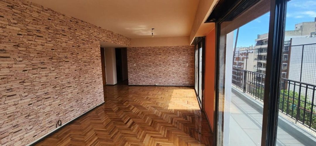 VENTA DEPARTAMENTO 4 AMBIENTES FLORES