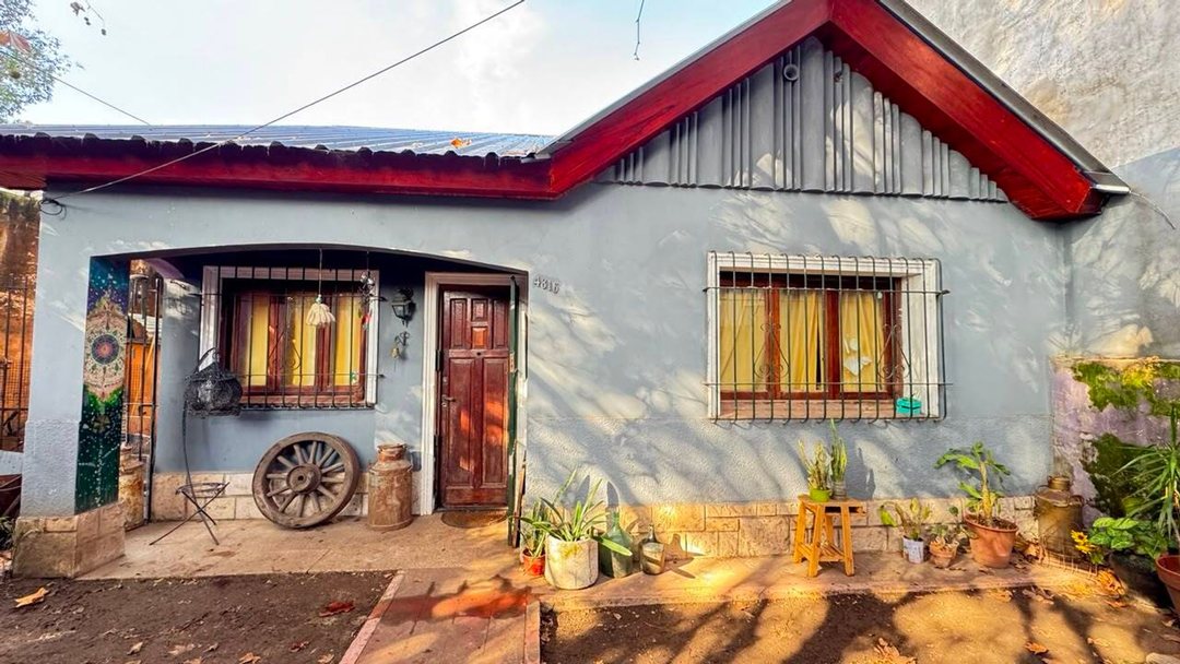 CASA EN VENTA 3 AMBIENTES EN FLORIDA OESTE