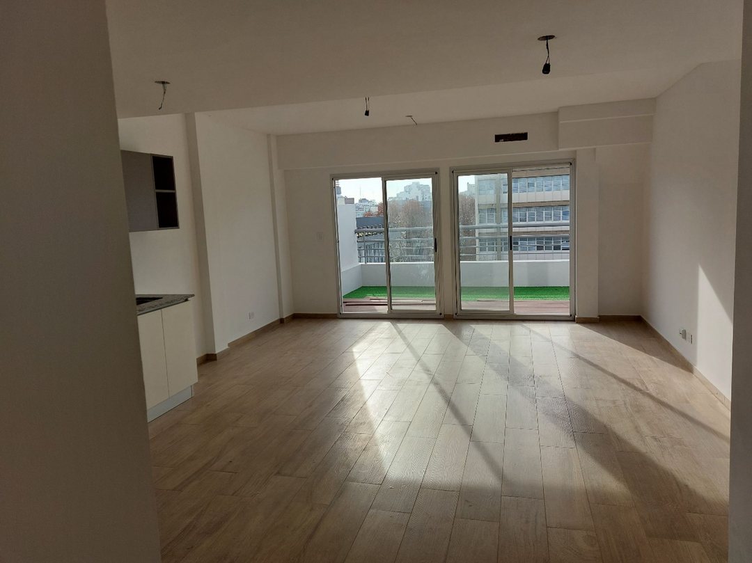 VENTA MONOAMBIENTE VILLA MITRE TERRAZA PROPIA
