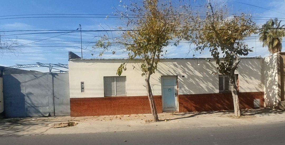 Venta de Casa Mixta, 3 dormitorios. Santa Lucia