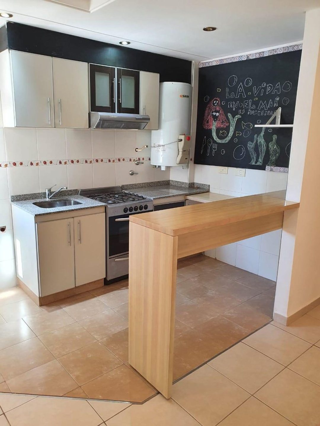 VENTA WILDE sobre Las flores - 1 ambiente dividido
