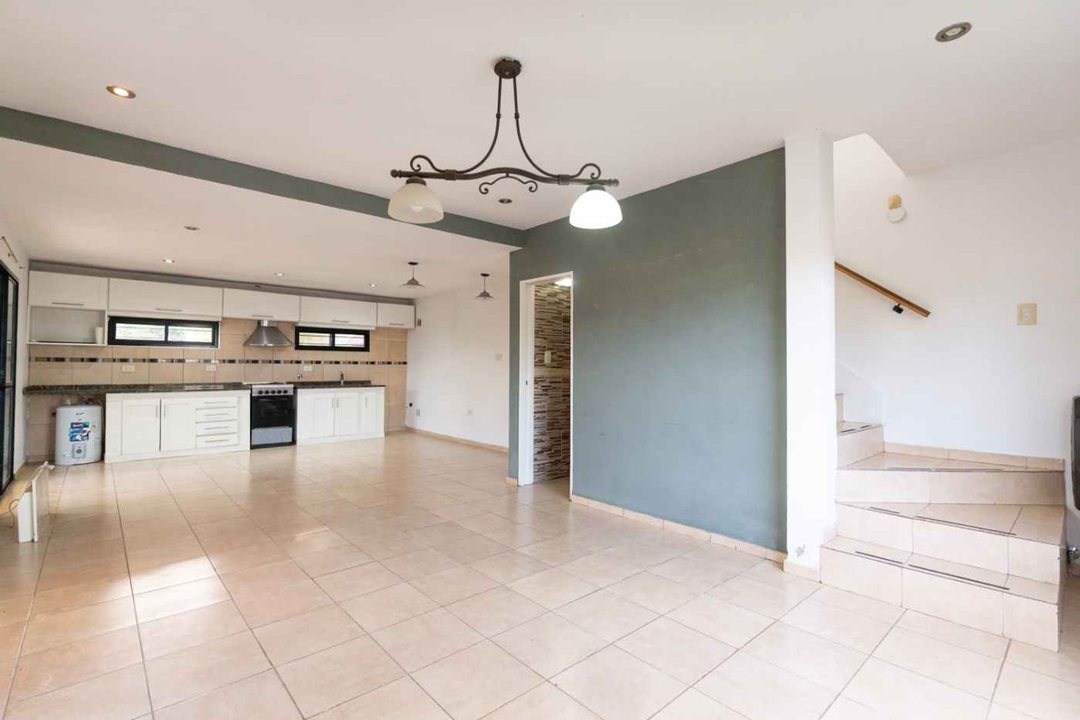 CASA EN VENTA EN CITY BELL