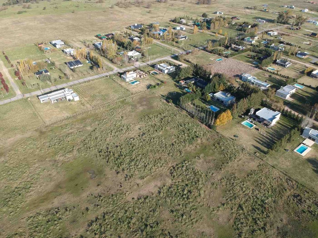Venta Uribelarrea. Lotes 2.000 mts. Barrio abierto