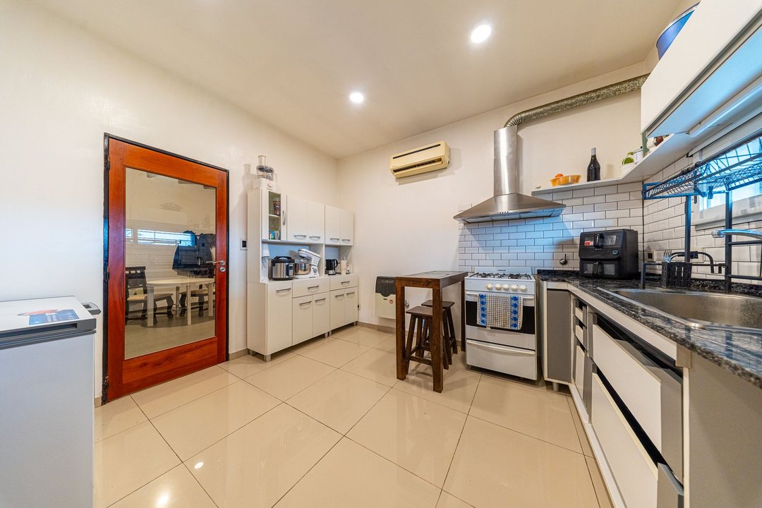 CASA EN VENTA 2 DORMITORIOS COCHERA TDS 3 SECTOR A