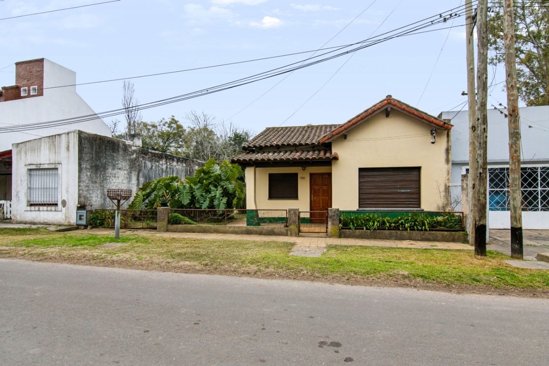 CASA EN VENTA VILLA ELISA 2 DORMITORIOS