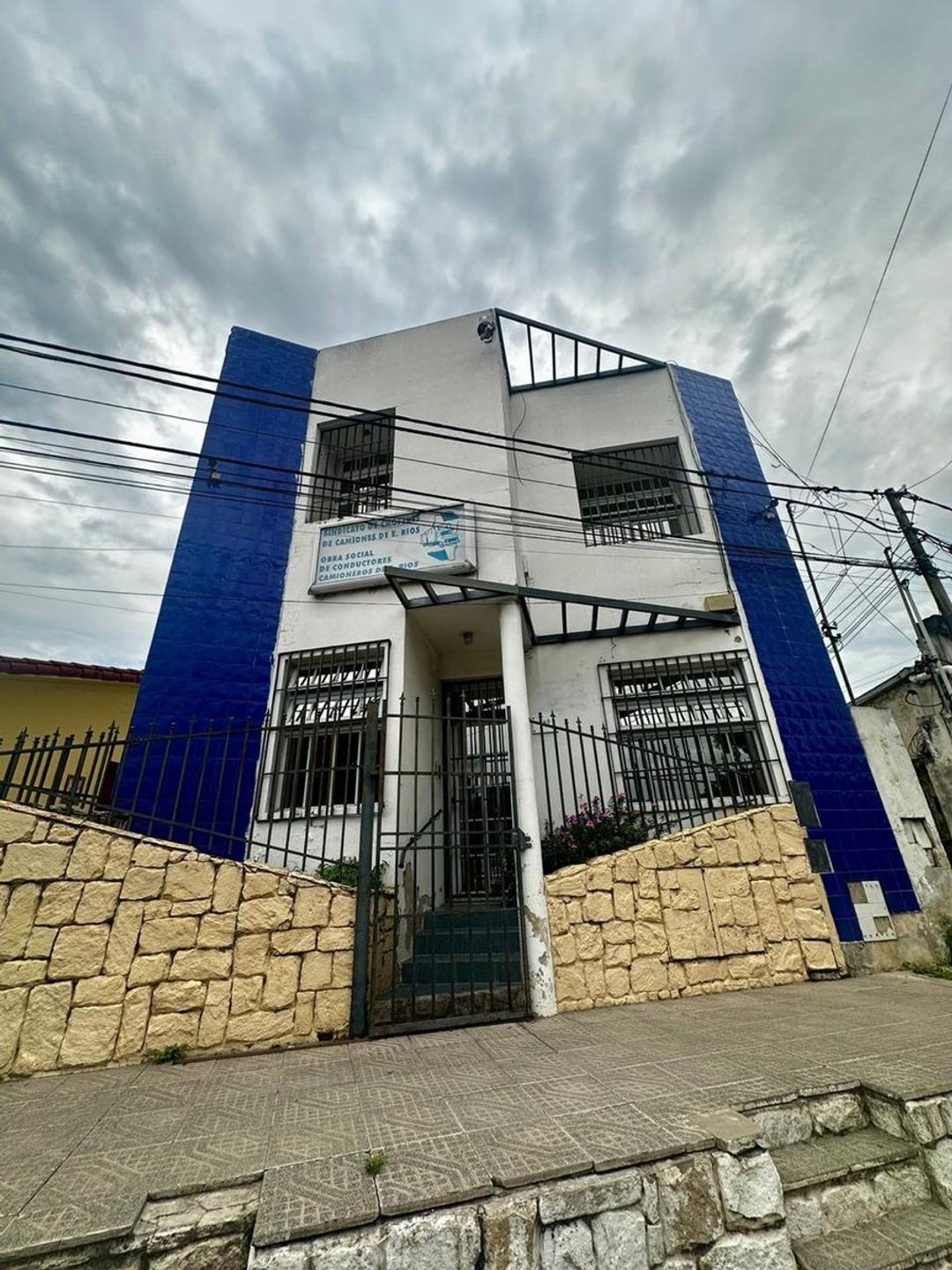 Gran propiedad, muy versátil ideal uso profesional